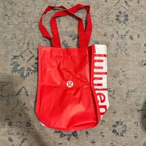 FREE with bundle of 2 or more items- lululemon reusable bag small